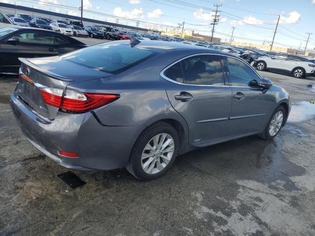JTHBW1GG8F2091059 Lexus ES 300H