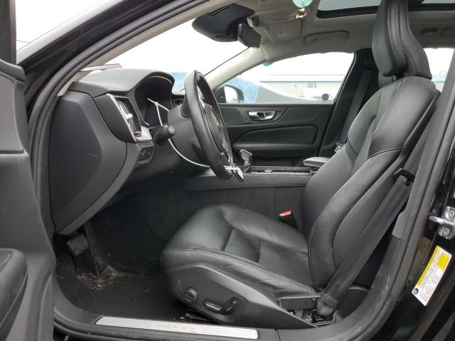 7JR102FK9KG011910 Volvo S60 T5 Momentum