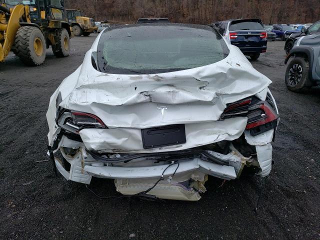 5YJ3E1EA3PF580880 Tesla MODEL 3