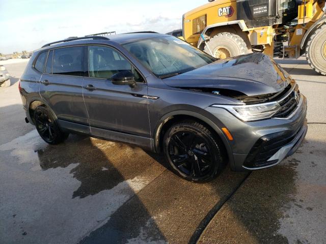 3VVCB7AX5PM087012 Volkswagen Tiguan Se R-line Black