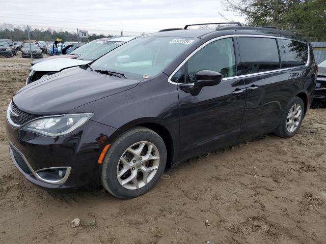 42480834 :رقم المزاد ، 2C4RC1FG3JR102859 vin ، 2018 Chrysler Pacifica Touring Plus مزاد بيع