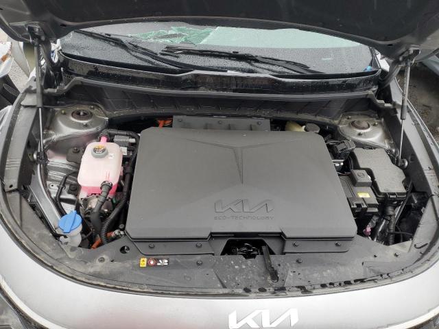 KNDCR3L10P5028225 KIA Niro Wind