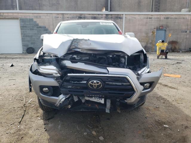 5TFSZ5AN0JX159745 Toyota Tacoma Access Cab