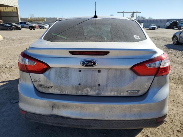 1FADP3E28EL381617 Ford FOCUS S