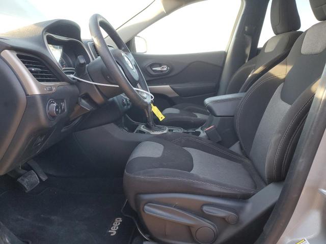 1C4PJLCB5JD615731 Jeep Cherokee Latitude