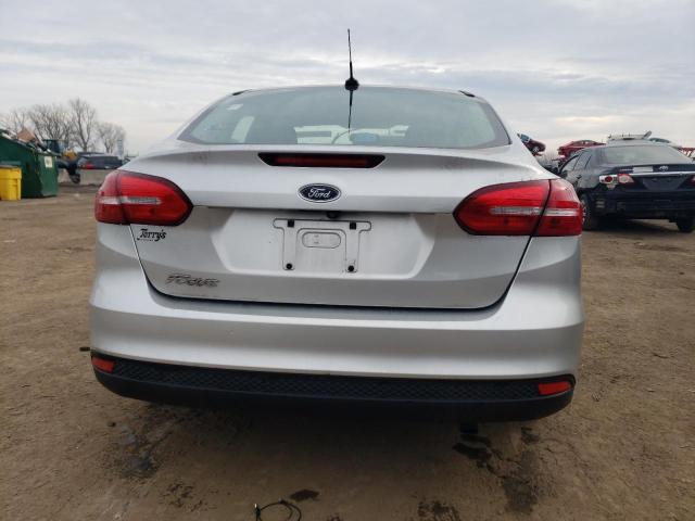 1FADP3E22HL257055 Ford FOCUS S