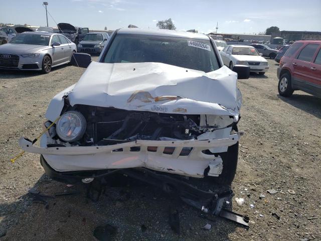 1C4NJPBA0GD760465 Jeep Patriot Sport