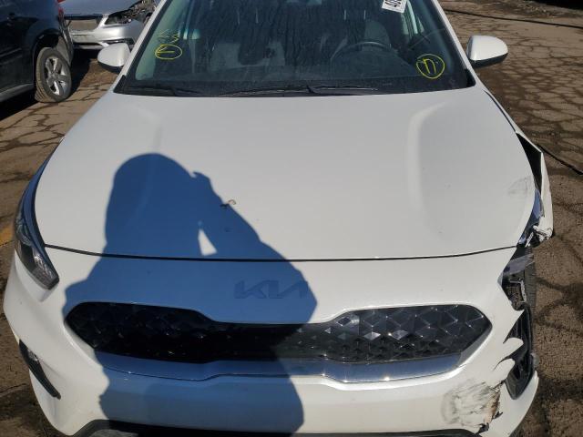 KNDCB3LC3N5536563 KIA NIRO LX