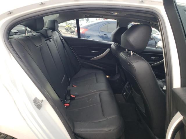 WBA8A3C55JA495085 BMW 320 XI