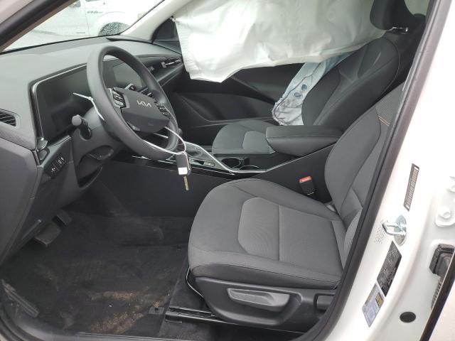 KNDCP3LE1P5096588 KIA NIRO LX