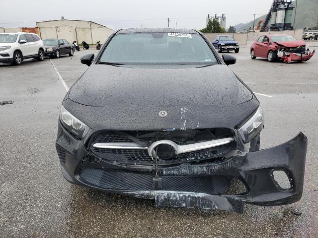 WDD3G4EB6KW027574 Mercedes-Benz A 220
