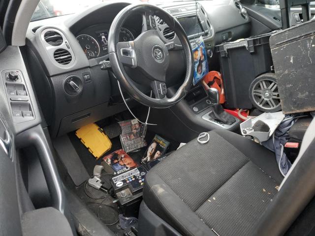 WVGAV7AX0HK049432 Volkswagen TIGUAN S