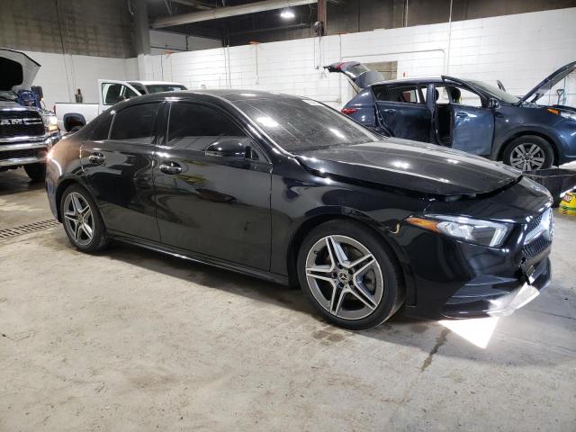 W1K3G4FB8NJ361508 Mercedes-Benz A 220 4matic