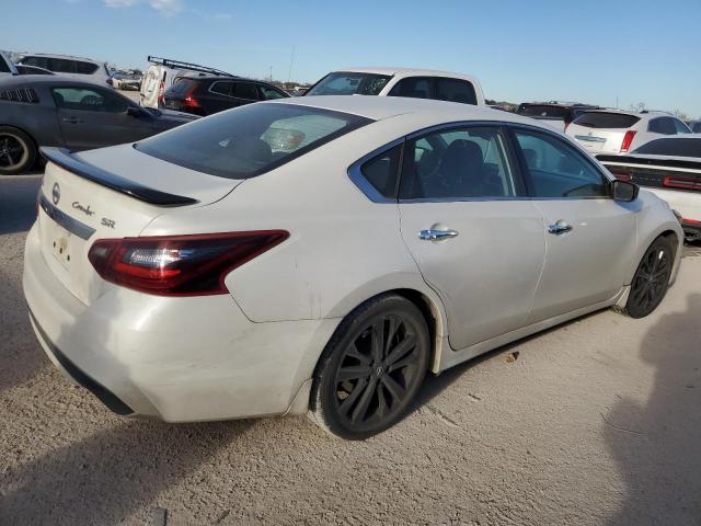 1N4AL3AP1HN360570 Nissan ALTIMA 2.5