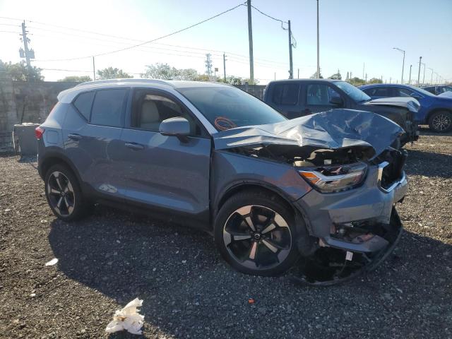 YV4AC2HK7M2414073 Volvo Xc40 T4 Momentum