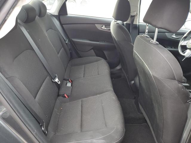 3KPF24AD4ME323624 KIA FORTE FE