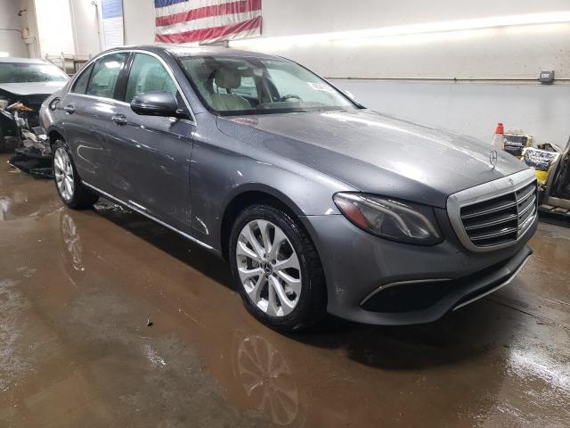 WDDZF4KB6HA258823 Mercedes-Benz E 300 4matic