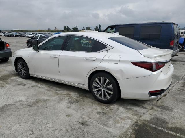 58AC21B16LU010326 Lexus Es 300h Base