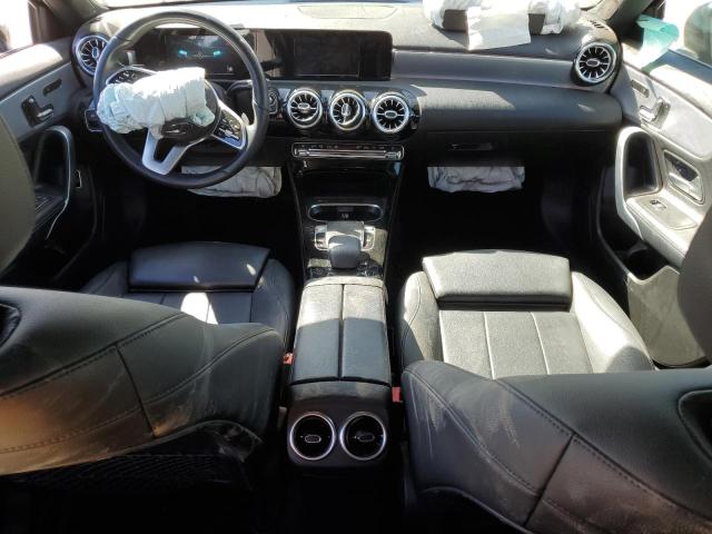 WDD3G4EB0KW035797 Mercedes-Benz A 220