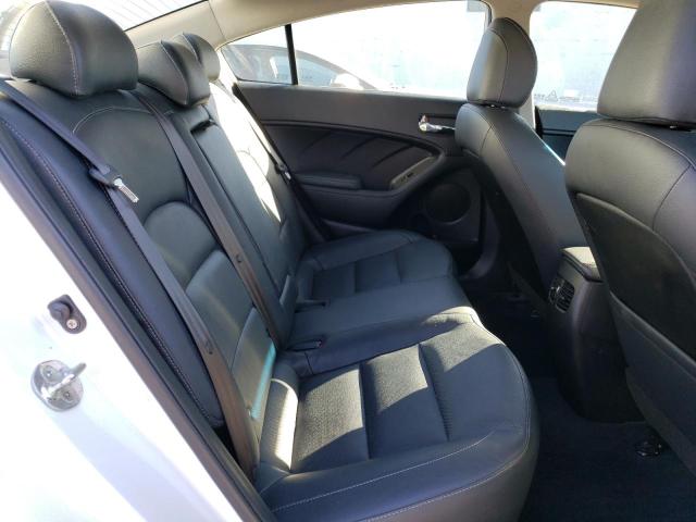 3KPFL4A80JE240509 KIA FORTE EX