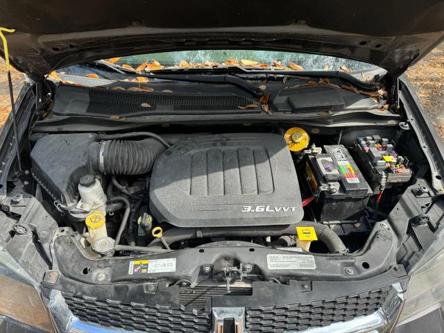 2C4RDGBG7JR215087 Dodge Grand Caravan Se