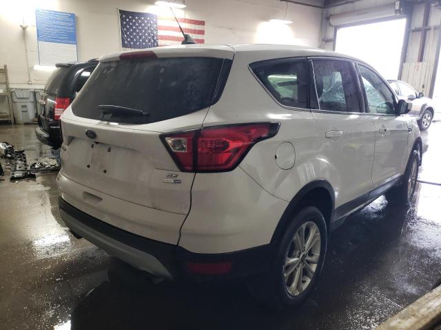 1FMCU9GD7KUA16184 Ford ESCAPE SE