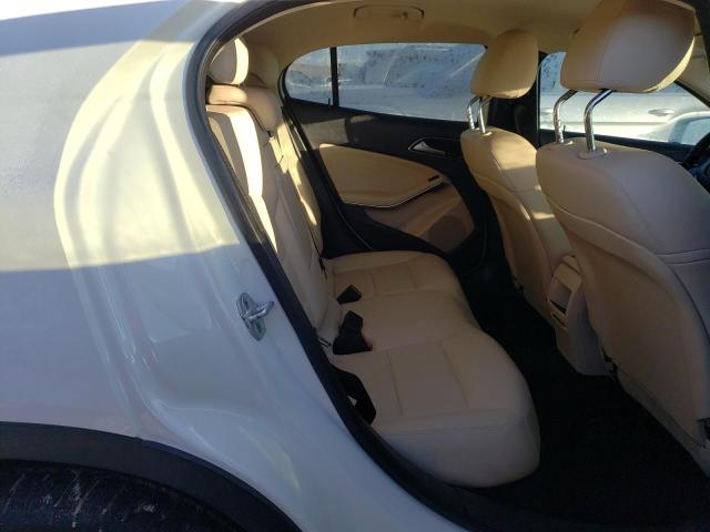 WDCTG4EB3FJ117529 Mercedes-Benz GLA 250
