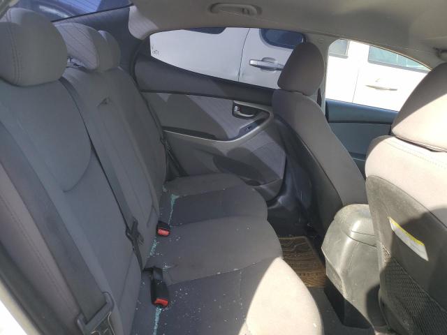 5NPDH4AE9GH765037 Hyundai ELANTRA SE