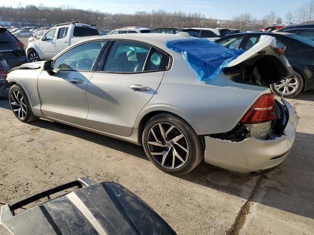 7JRA22TK3LG035040 Volvo S60 T6 Momentum