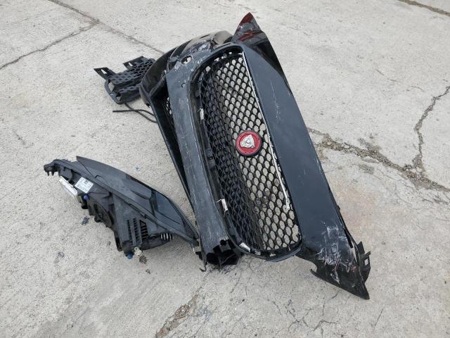 SAJAJ4BV5HCP15076 Jaguar XE PREMIUM