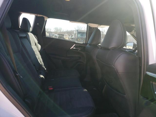 JA4J4UA80PZ049560 Mitsubishi Outlander Se