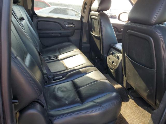 1GNSCJE08ER186976 Chevrolet Suburban C1500 Lt