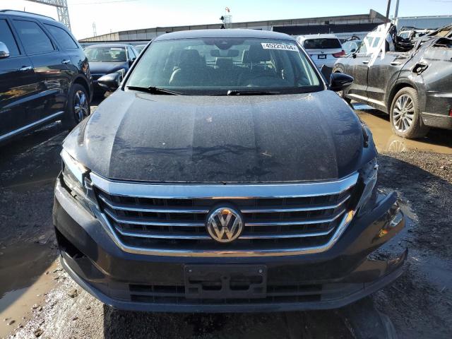 1VWSA7A37LC015117 Volkswagen PASSAT SE