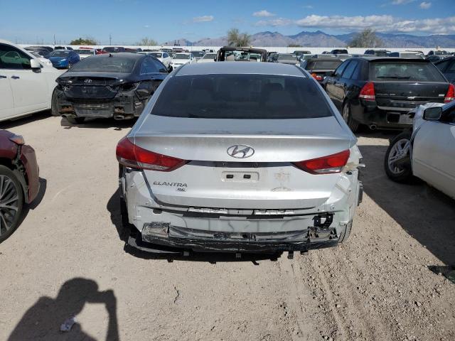 5NPD74LF7JH319663 Hyundai ELANTRA SE
