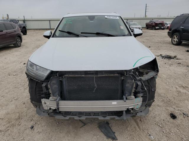 WA1LHAF76JD039177 Audi Q7 Premium Plus
