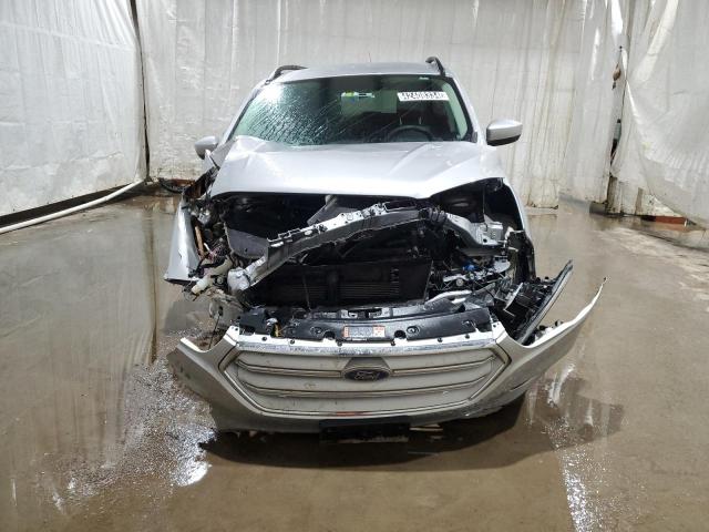 1FMCU9GD4JUB93158 Ford ESCAPE SE