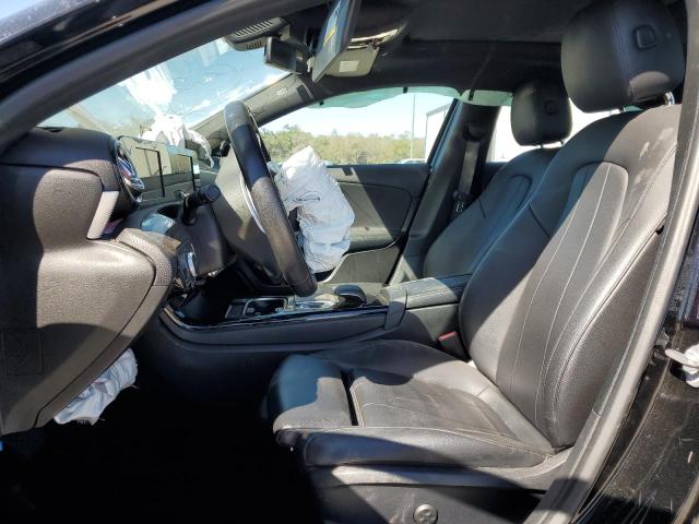 WDD3G4EB0KW035797 Mercedes-Benz A 220