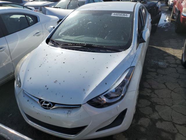 5NPDH4AE9GH765037 Hyundai ELANTRA SE