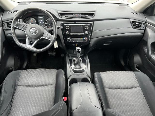 JN8AT2MV1HW008165 Nissan ROGUE S