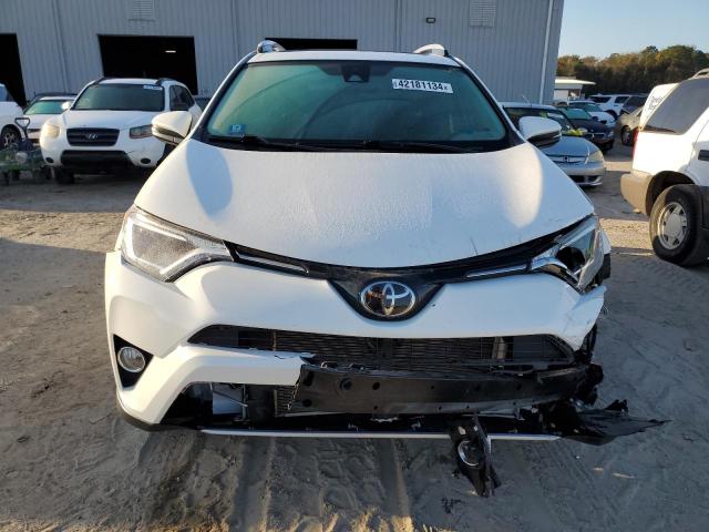 Toyota Rav4 Xle 2017 JTMWFREV4HD101404 Image 5