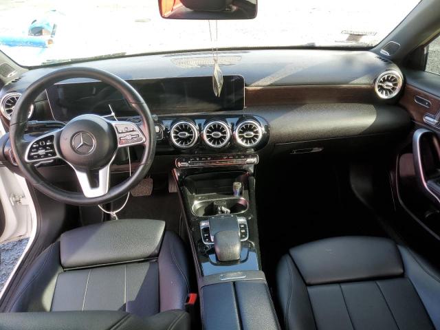 WDD3G4EB2KW019570 Mercedes-Benz A 220