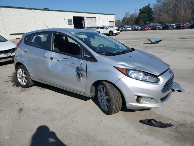 3FADP4EJ5KM124647 Ford FIESTA SE