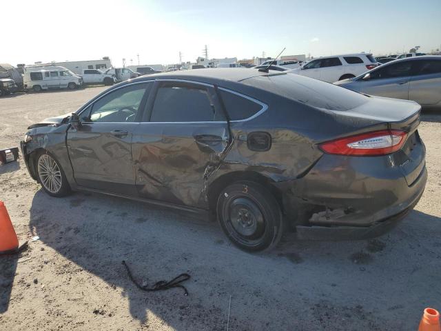 3FA6P0HD1GR133038 Ford FUSION SE