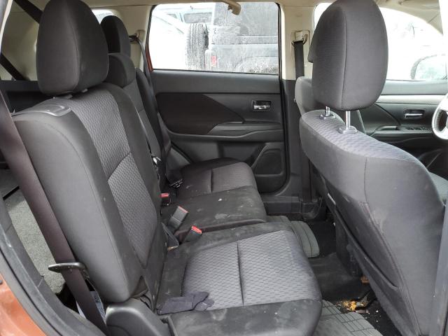 JA4AZ3A33EZ005419 Mitsubishi Outlander Se
