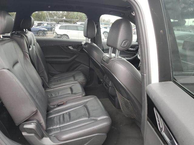 WA1LHAF78HD039546 Audi Q7 Premium Plus