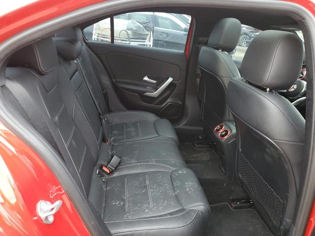 WDD3G4EB8KW023316 Mercedes-Benz A 220