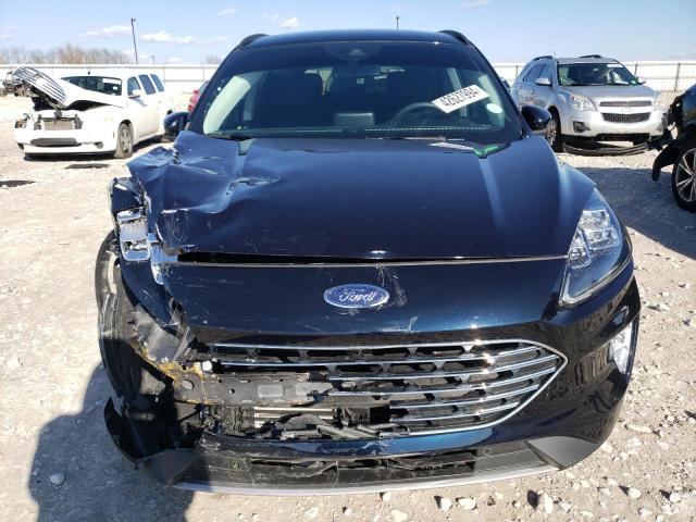1FMCU9J99MUB22143 Ford Escape Titanium