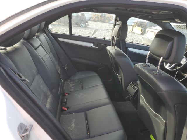 WDDGF8AB4ER324573 Mercedes-Benz C 300 4matic