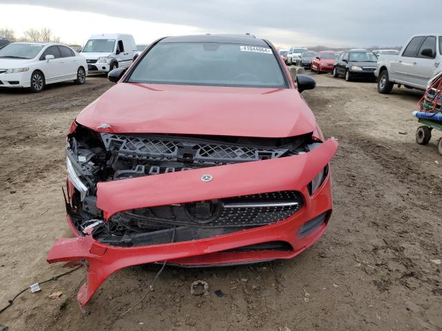 WDD3G4EB8KW023316 Mercedes-Benz A 220