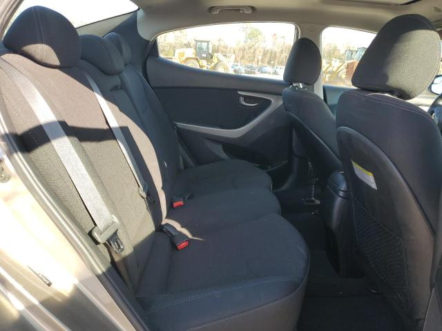 5NPDH4AE3GH795439 Hyundai ELANTRA SE